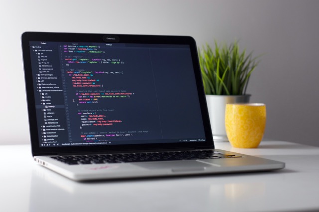 Navigating web cookies